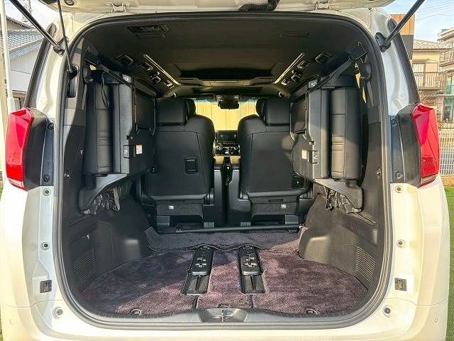 TOYOTA ALPHARD HYBRID 4WD 2019 Image 31
