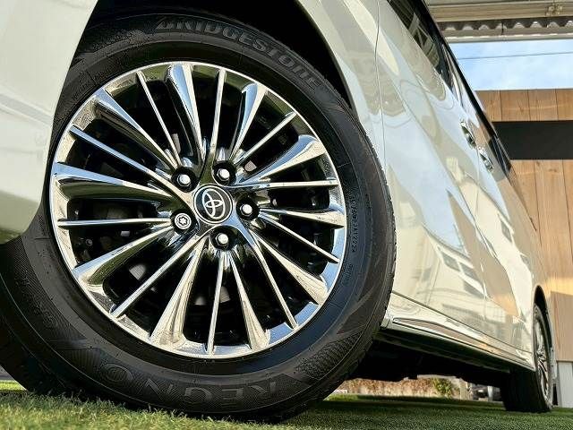 TOYOTA ALPHARD HYBRID 4WD 2019 Image 31