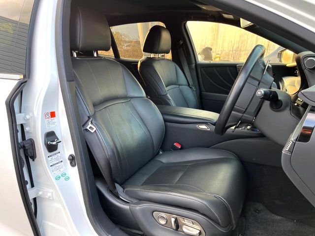 TOYOTA LEXUS LS500 2018 Image 31
