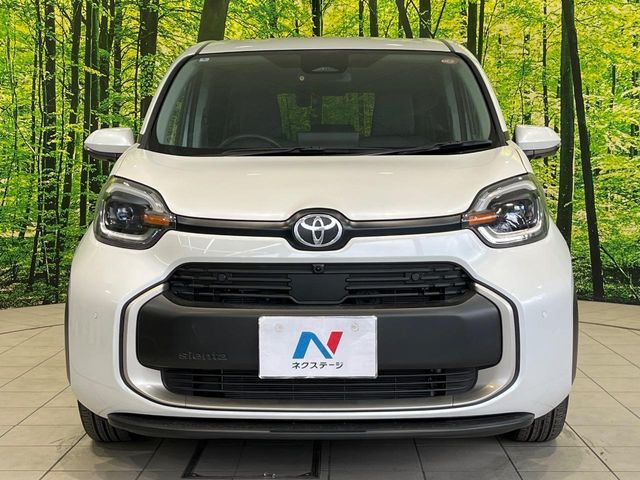 TOYOTA SIENTA HYBRID 2024 Image 31