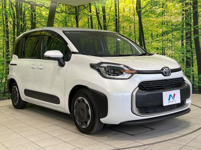 TOYOTA SIENTA HYBRID 2024 Image 31