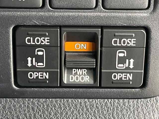 TOYOTA VOXY 2020 Image 31