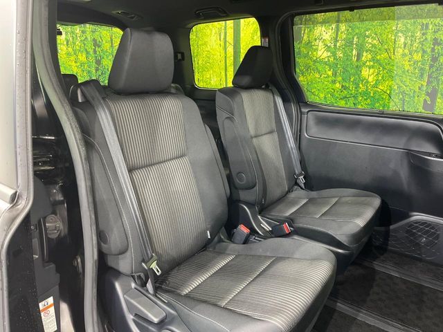 TOYOTA VOXY 2020 Image 31