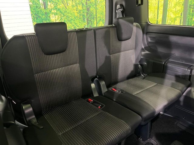 TOYOTA VOXY 2020 Image 31