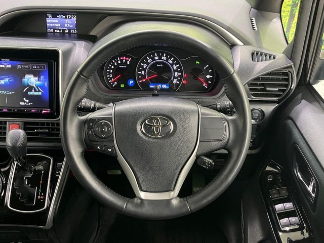 TOYOTA VOXY 2020 Image 31