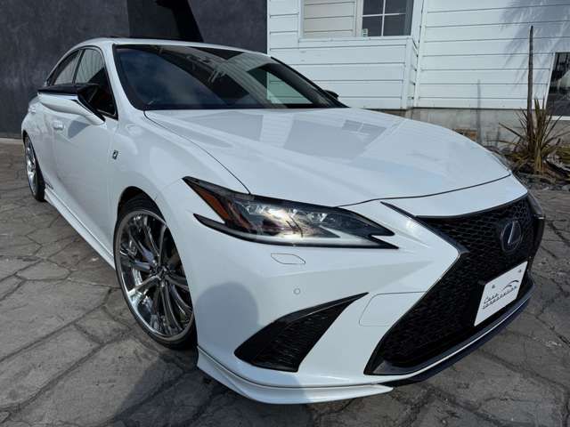 TOYOTA LEXUS ES300H 2019 Image 31