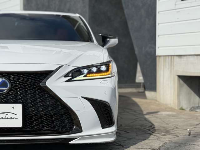 TOYOTA LEXUS ES300H 2019 Image 31