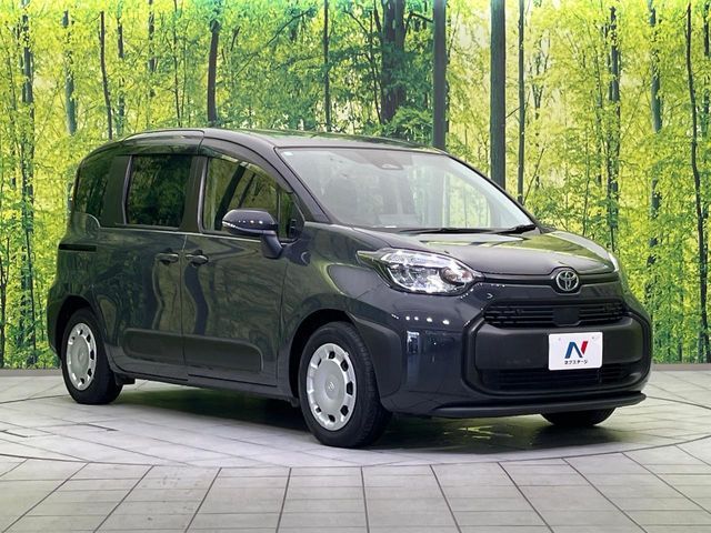 TOYOTA SIENTA HYBRID 2023 Image 31