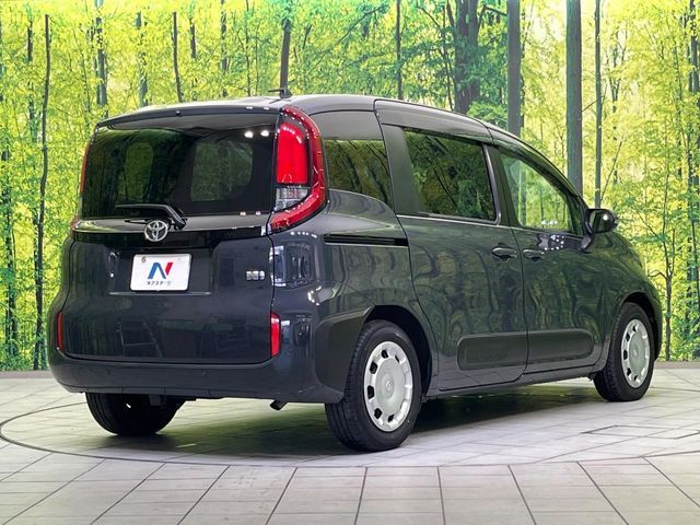 TOYOTA SIENTA HYBRID 2023 Image 31