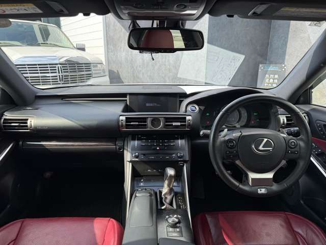 TOYOTA LEXUS IS300H 2013 Image 31