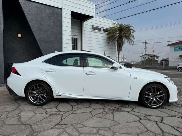 TOYOTA LEXUS IS300H 2013 Image 31