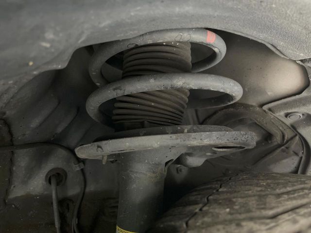 TOYOTA LEXUS NX300 2018 Image 31