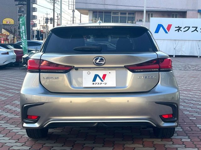 TOYOTA LEXUS CT200H 2017 Image 31