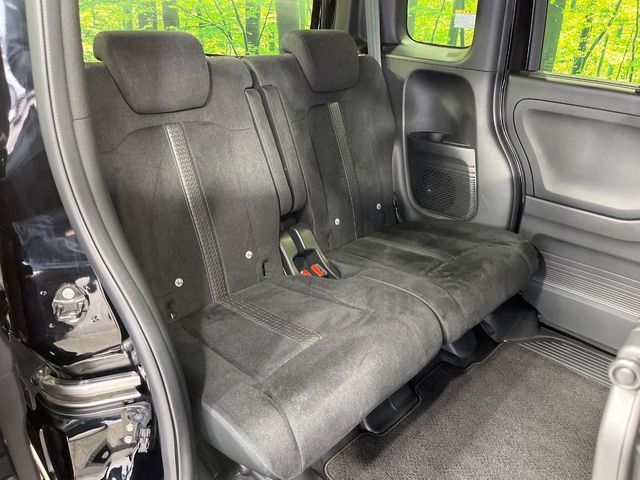 HONDA N BOX CUSTOM 2023 Image 31