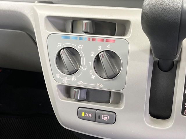 DAIHATSU MIRA E:S 2017 Image 31