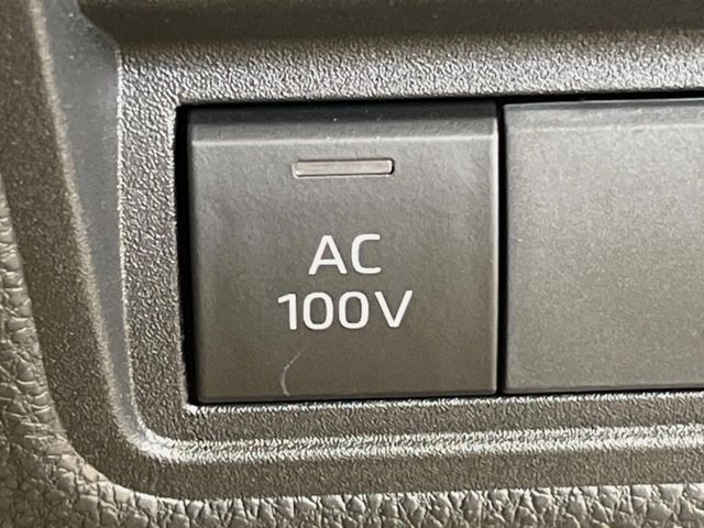 TOYOTA YARIS CROSS HYBRID 2023 Image 31