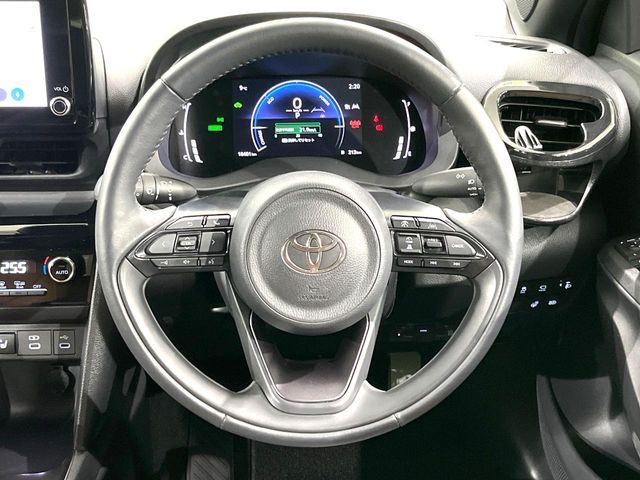 TOYOTA YARIS CROSS HYBRID 2024 Image 31