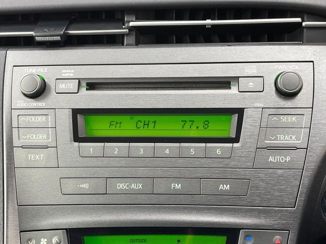 TOYOTA PRIUS 2014 Image 31