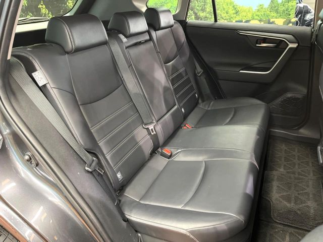 TOYOTA RAV4 HYBRID 4WD 2019 Image 31