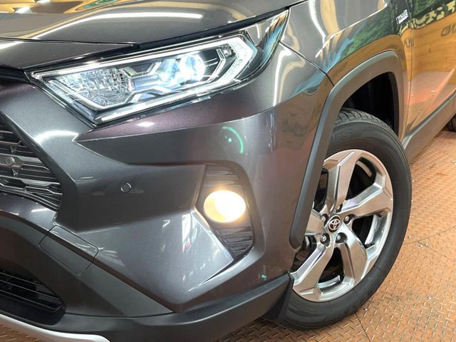TOYOTA RAV4 HYBRID 4WD 2019 Image 31