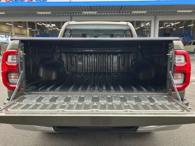 TOYOTA HILUX 4WD 2022 Image 31