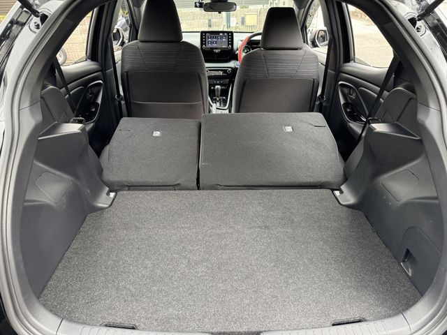 TOYOTA YARIS HYBRID 2021 Image 31