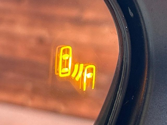 TOYOTA YARIS CROSS HYBRID 2025 Image 31