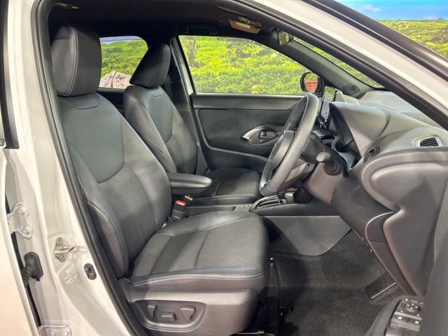 TOYOTA YARIS CROSS HYBRID 2025 Image 31