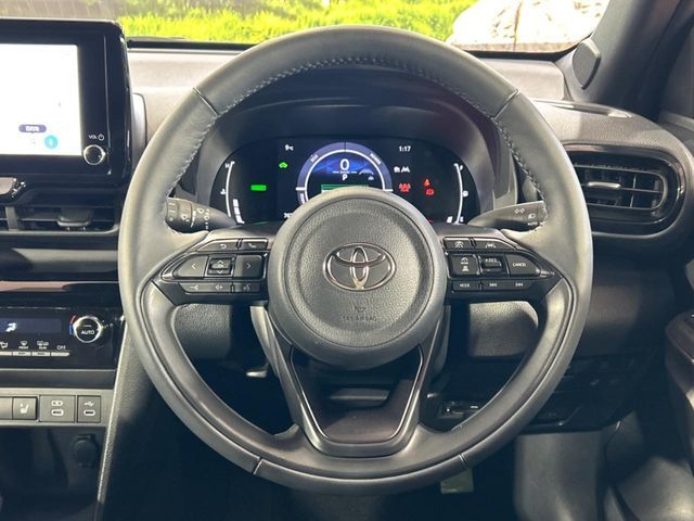 TOYOTA YARIS CROSS HYBRID 2025 Image 31