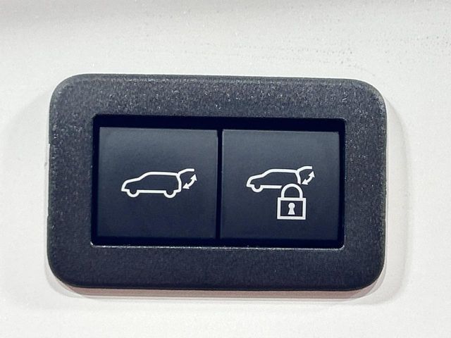 TOYOTA COROLLA CROSS HYBRID 2024 Image 31