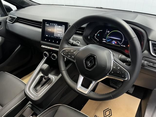 RENAULT LUTECIA 2024 Image 31