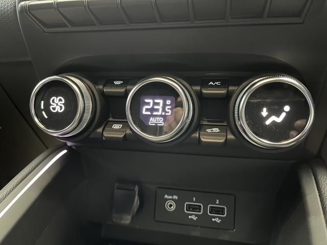 RENAULT LUTECIA 2024 Image 31