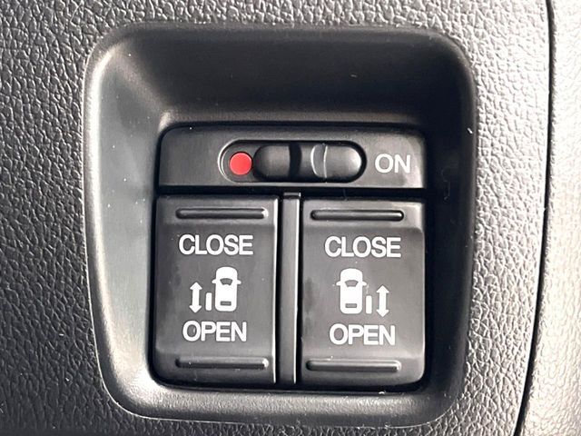 HONDA N BOX CUSTOM 2015 Image 31