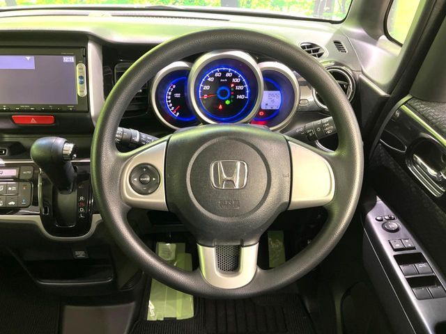 HONDA N BOX CUSTOM 2015 Image 31