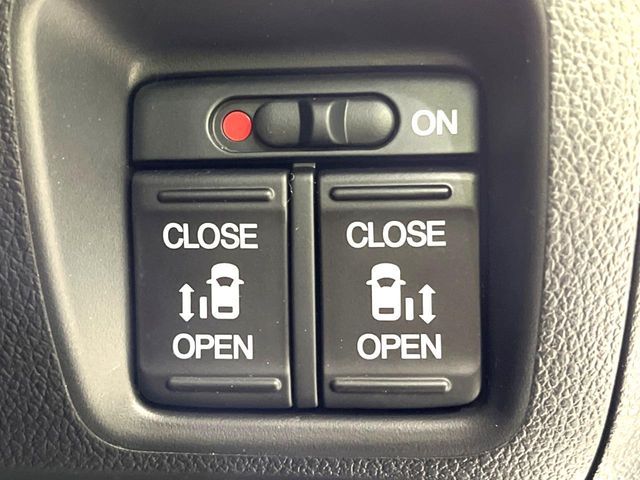 HONDA N BOX CUSTOM 2017 Image 31