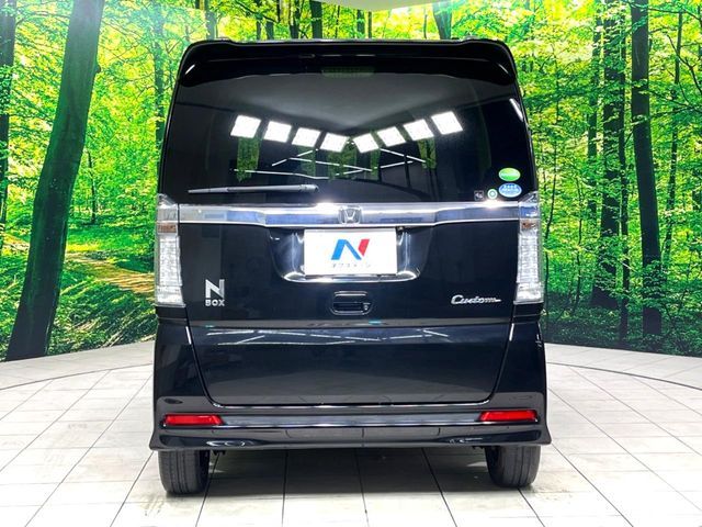 HONDA N BOX CUSTOM 2017 Image 31