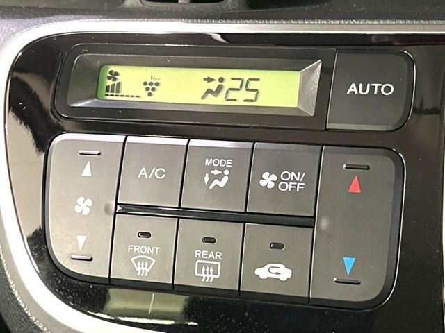 HONDA N BOX 2016 Image 31