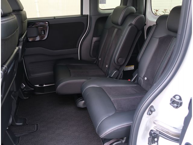 HONDA N BOX CUSTOM 2023 Image 31