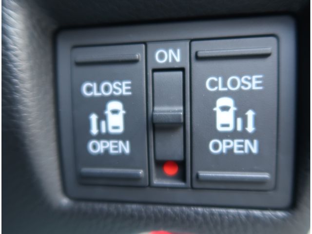 HONDA N BOX CUSTOM 2023 Image 31