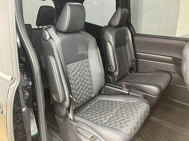 TOYOTA VOXY HYBRID 2023 Image 31