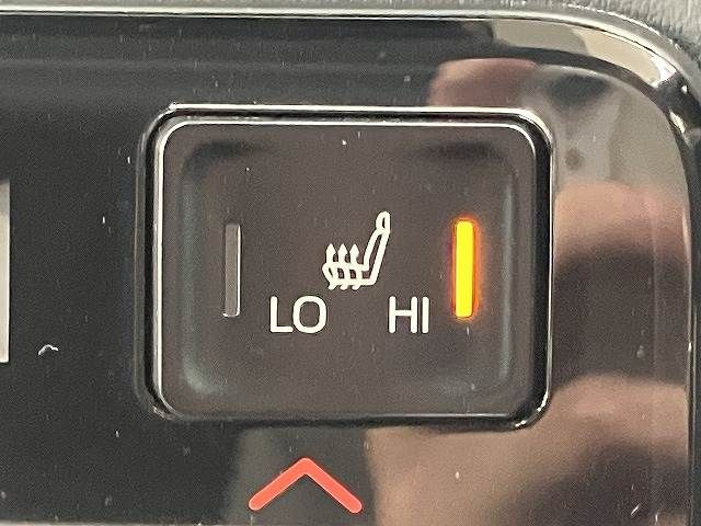 TOYOTA VOXY HYBRID 2023 Image 31