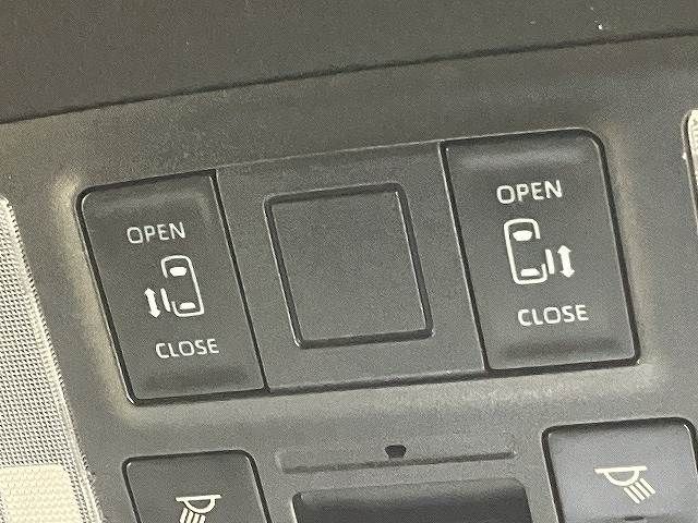 TOYOTA VOXY HYBRID 2023 Image 31