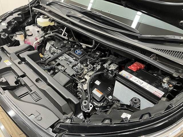 TOYOTA VOXY HYBRID 2023 Image 31