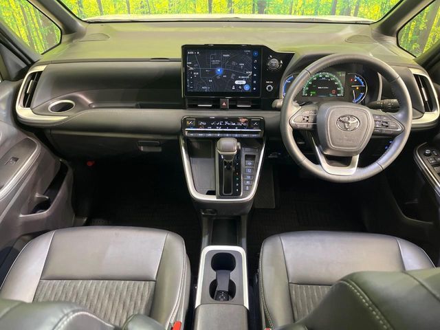 TOYOTA NOAH HYBRID 2023 Image 31