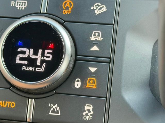 ROVER DEFENDER 2024 Image 31