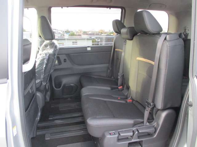 NISSAN SERENA  WG 4WD 2023 Image 31