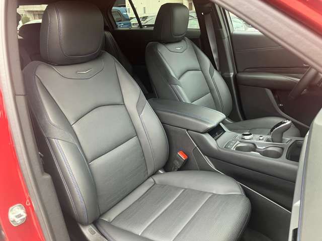 CADILLAC XT4 2025 Image 31