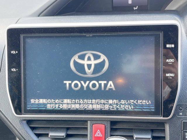 TOYOTA NOAH 2017 Image 31