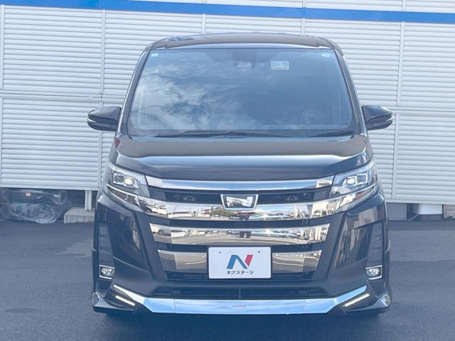 TOYOTA NOAH 2017 Image 31