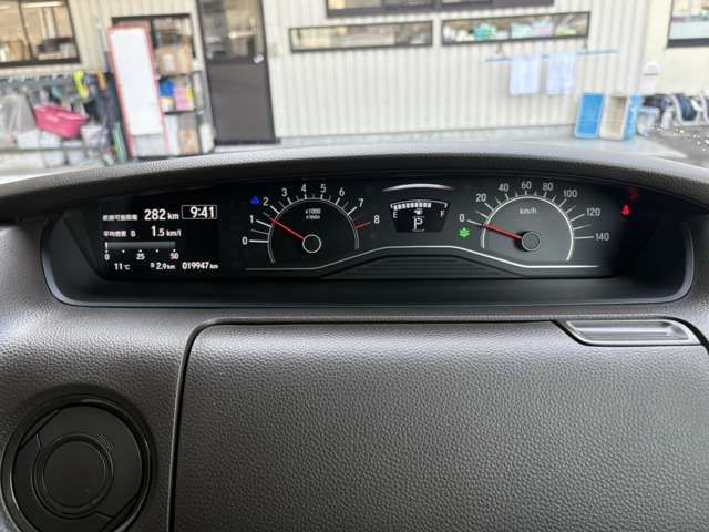 HONDA N BOX 2022 Image 31